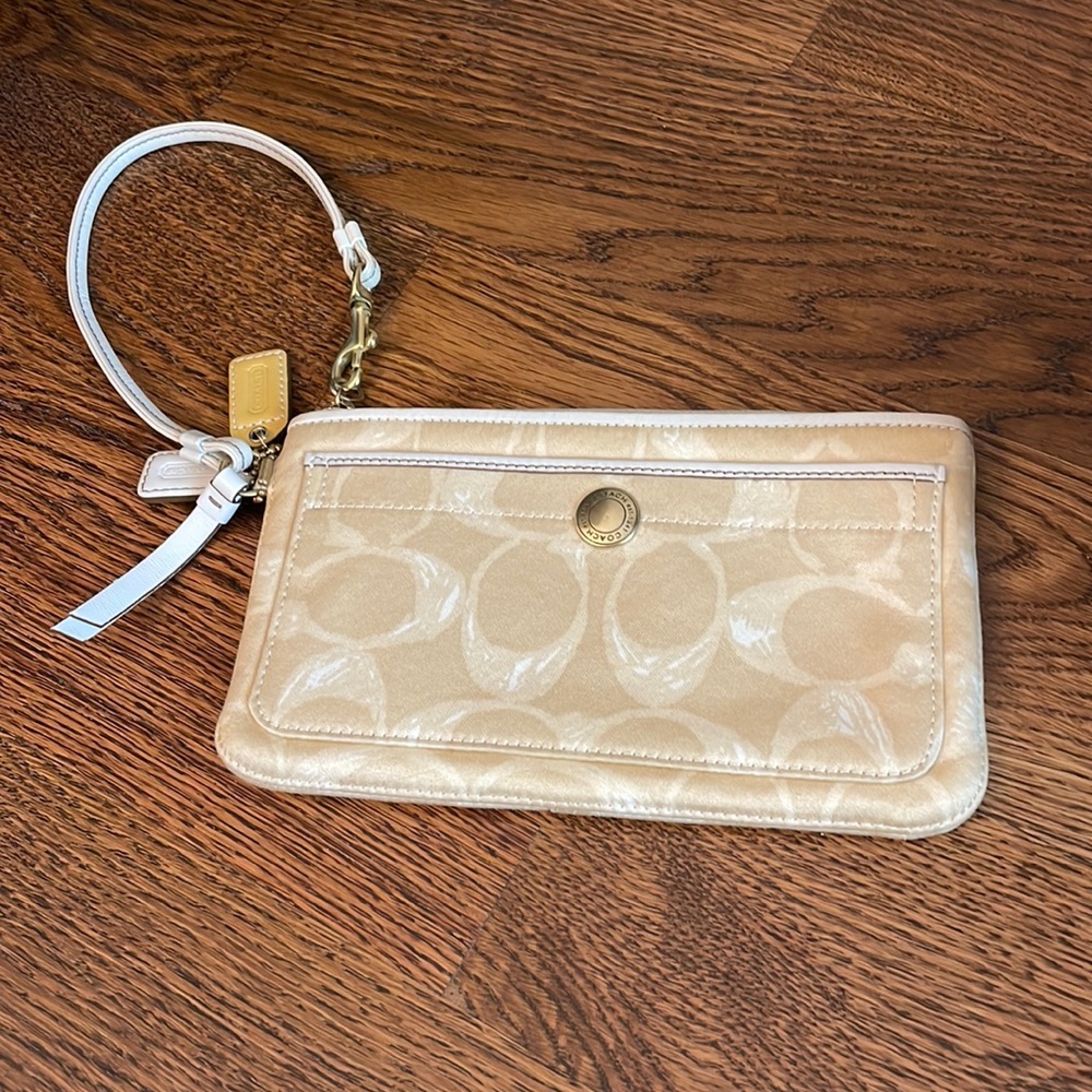 Classic Coach Wristlet